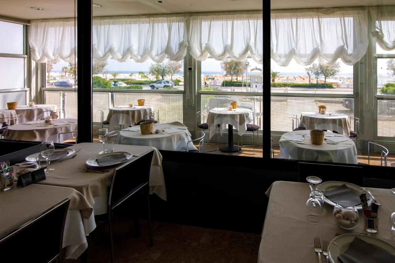 Hotel Derby リミニ エクステリア 写真