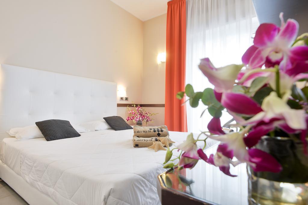Hotel Derby リミニ エクステリア 写真